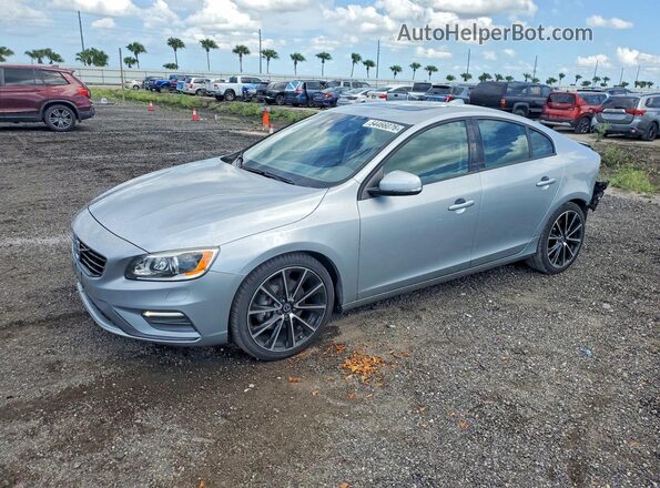 YV140MTL2H2431786 2017 VOLVO S60 Silver Przód lewy