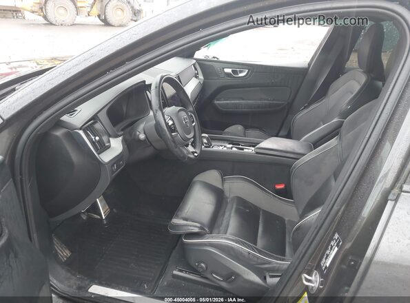 YV4062RM2N1026694 2022 VOLVO XC60 Gray Widok wnętrza z przodu