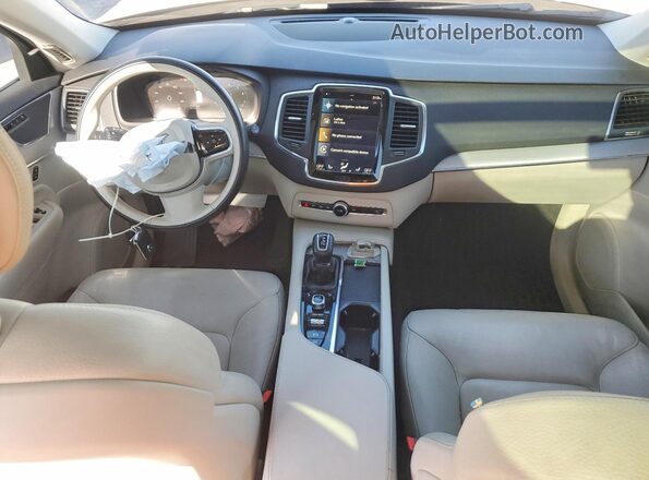 YV4102CK4M1751046 2021 VOLVO XC90 Белый Вид панели приборов