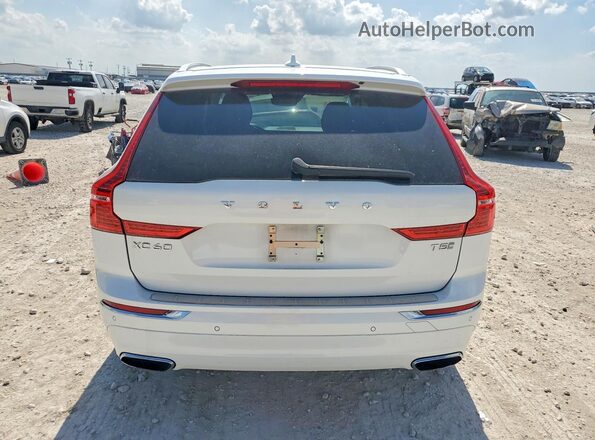 YV4102DL4L1534750 2020 VOLVO XC60 White Вид ззаду