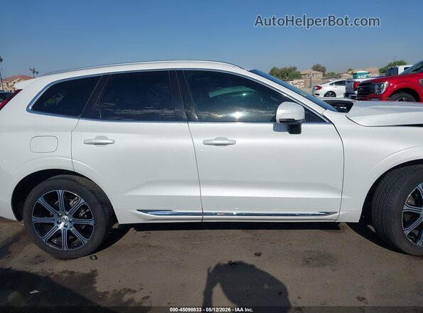 YV4102DL9M1701282 2021 VOLVO XC60 White Вид задньої частини салону