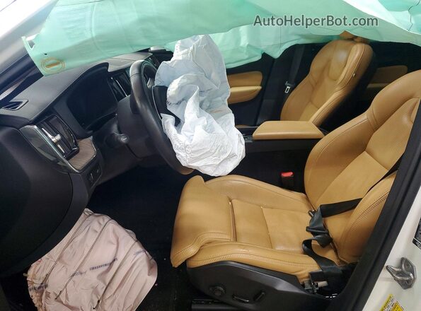 YV4102RL1M1886372 2021 VOLVO XC60 White Вид салону спереду