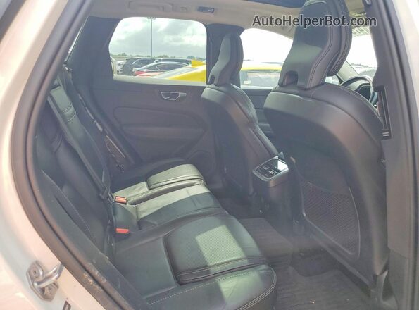 YV4102RL4M1701408 2021 VOLVO XC60 Белый Вид задних сидений