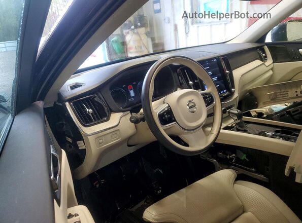 YV4102RL7M1728232 2021 VOLVO XC60 Серый Вид панели приборов