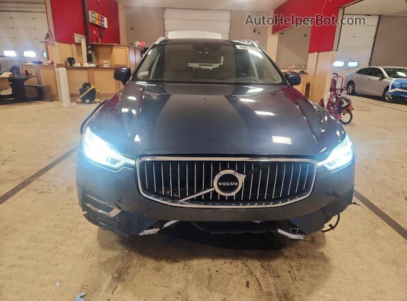 YV4102RL9J1027882 2018 VOLVO XC60 Синий Вид спереди