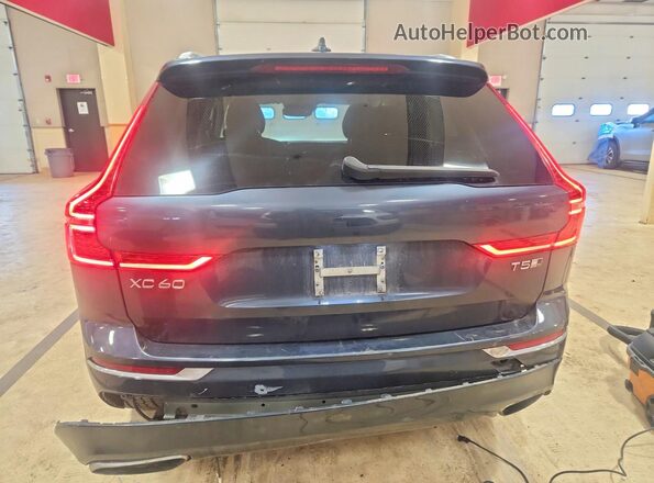 YV4102RL9J1027882 2018 VOLVO XC60 Синий Вид сзади