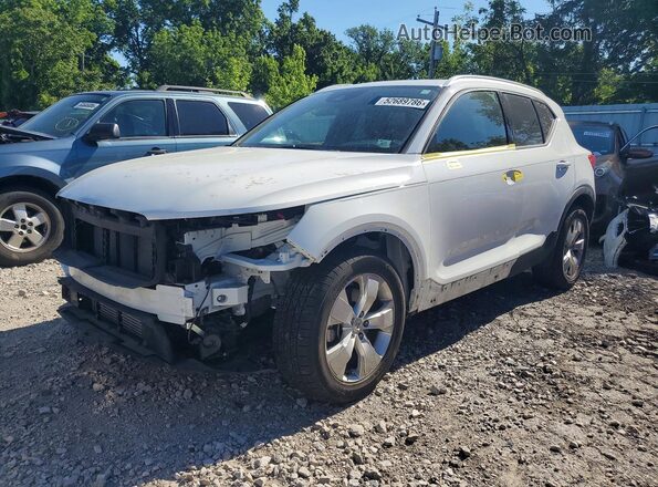 YV4162UK0L2176675 2020 VOLVO XC40 White Передня ліва чверть