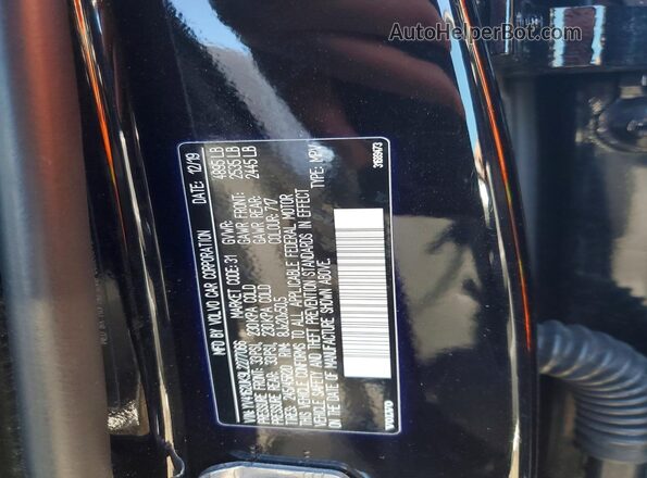 YV4162UK9L2277066 2020 VOLVO XC40 Black Widok komory silnika