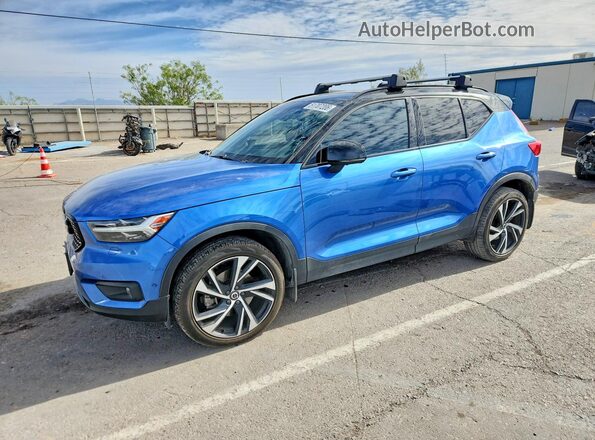 YV4162UM4K2094612 2019 VOLVO XC40 Blue Vista tres cuartos delantera izquierda