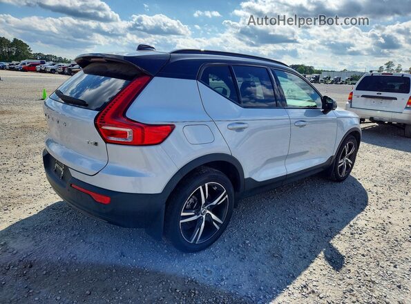 YV4162UM4M2494110 2021 VOLVO XC40 White Trasero derecho