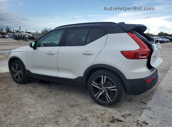 YV4162UM6N2731486 2022 VOLVO XC40 Белый Задняя левая четверть