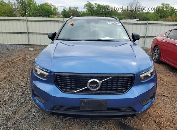 YV4162UM7M2465605 2021 VOLVO XC40 Blue Vista frontal