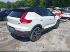 2019 Volvo Xc40 T5 R-design Белый vin: YV4162UM9K2075490