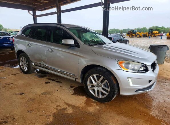 YV440MDJ2H2090860 2017 VOLVO XC60 Серебряный Передняя правая четверть
