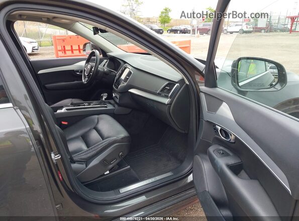 YV4A22PK7J1388726 2018 VOLVO XC90 Серый Вид салона спереди