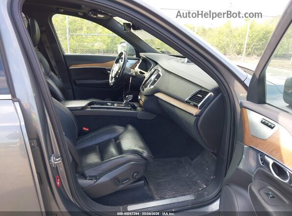YV4A22PL2G1039717 2016 VOLVO XC90 Серый Вид салона спереди
