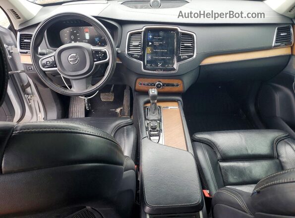 YV4A22PL7K1486083 2019 VOLVO XC90 Серебряный Вид панели приборов