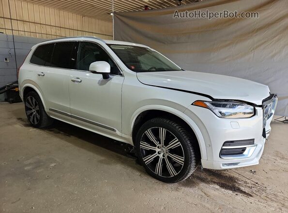 YV4A22PL7N1825963 2022 VOLVO XC90 Белый Передняя правая четверть