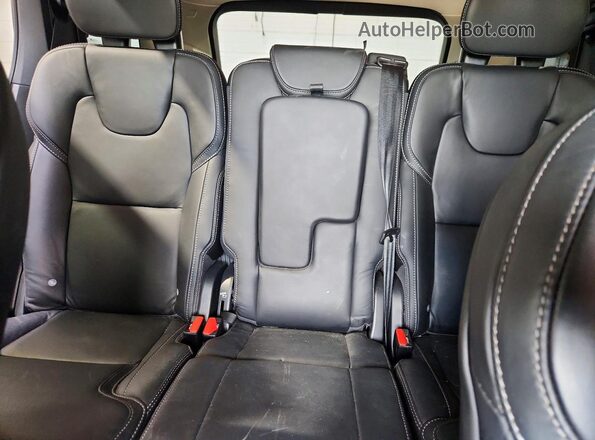 YV4A22PL7N1825963 2022 VOLVO XC90 Белый Вид задних сидений