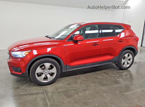YV4AC2HK7M2590699 2021 VOLVO XC40 Red Front left