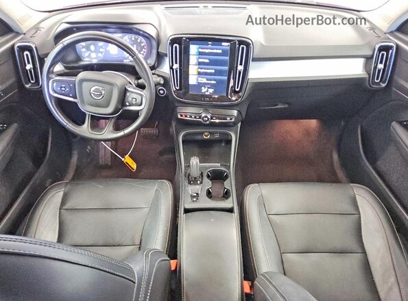 YV4AC2HK7M2590699 2021 VOLVO XC40 Red Dashboard view