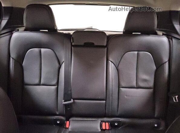 YV4AC2HK7M2590699 2021 VOLVO XC40 Red Rear seats view