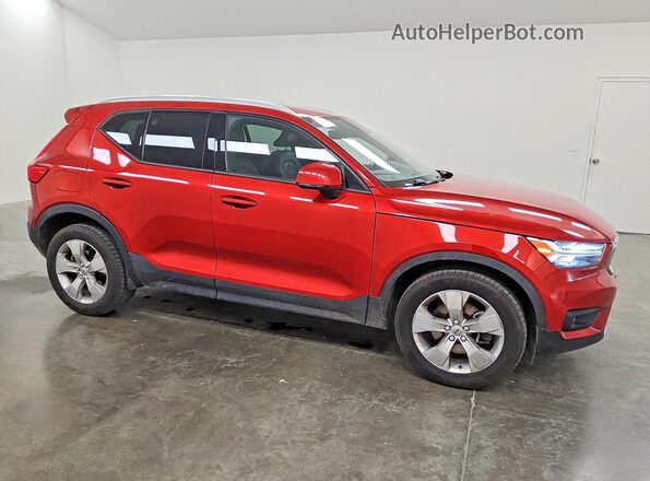 YV4AC2HK7M2590699 2021 VOLVO XC40 Red Front right