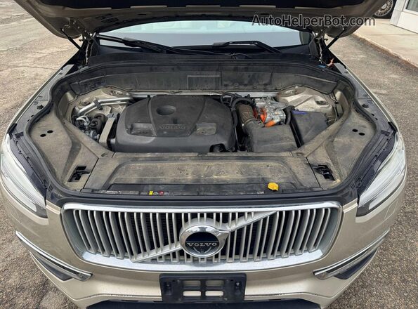 YV4BC0PL9G1048520 2016 VOLVO XC90 Золотой Вид задней части салона