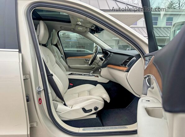 YV4BC0PL9G1048520 2016 VOLVO XC90 Золотой Вид спереди
