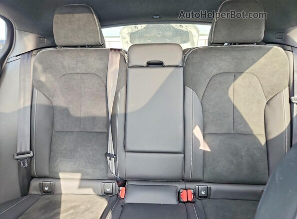 YV4ED3GL1P2040353 2023 VOLVO C40 Серебряный Вид задних сидений