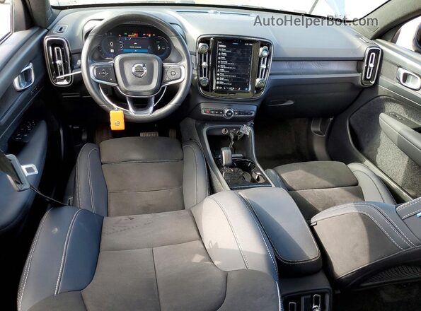 YV4ED3GL3P2059941 2023 VOLVO C40 Charcoal Vista del salpicadero