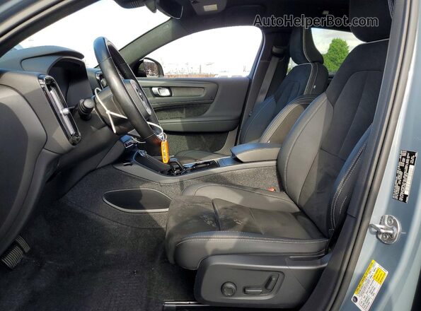 YV4ED3GL3P2059941 2023 VOLVO C40 Charcoal Vista interior delantera
