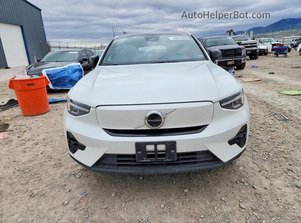 YV4ED3GL7P2053639 2023 VOLVO C40 White Front view