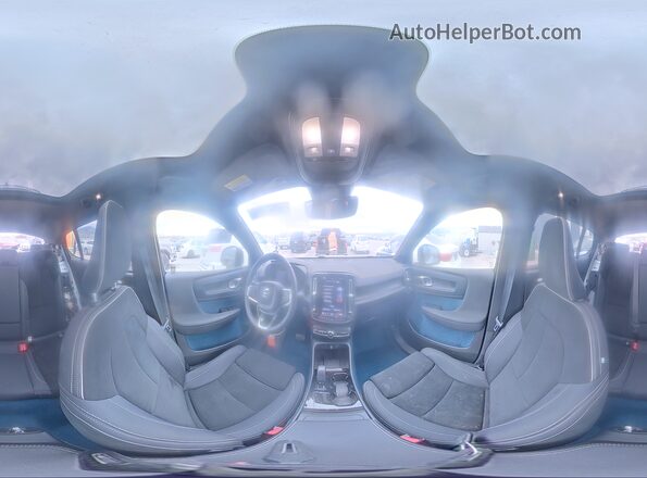 YV4ED3GL7P2053639 2023 VOLVO C40 White 360 interior view