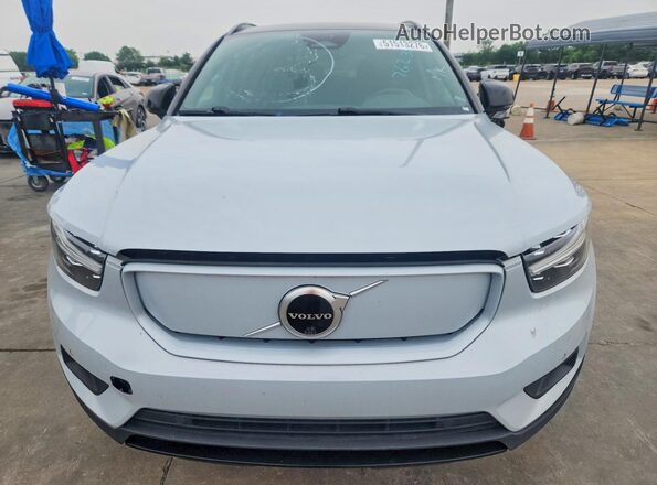 YV4ED3UR5N2762365 2022 VOLVO XC40 Серый Вид спереди