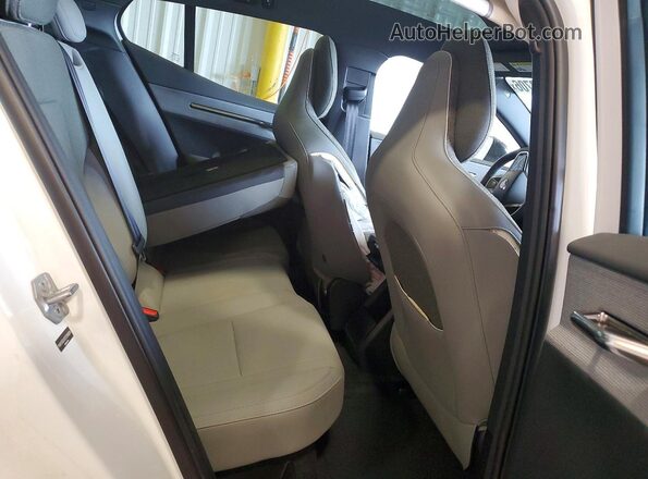 YV4EK3ZL0SS156929 2025 VOLVO EX30 White Հետևի նստատեղերի տեսք