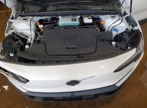 YV4EK3ZL0SS156929 2025 VOLVO EX30 White Սալոնի հետևի տեսք