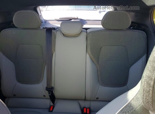 YV4EK3ZL2SS145270 2025 VOLVO EX30 Зеленый Вид задних сидений