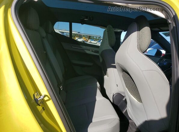 YV4EK3ZL2SS145270 2025 VOLVO EX30 Зеленый Вид задней части салона