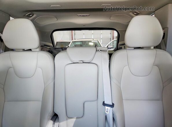 YV4H60CE5R1218318 2024 VOLVO XC90 Blue Widok tylnych siedzeń