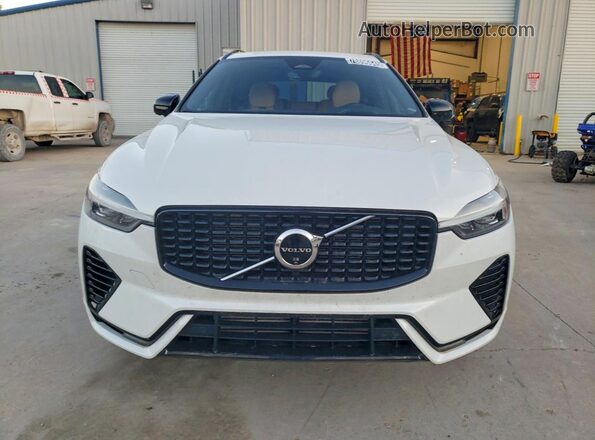 YV4H60DM7R1829649 2024 VOLVO XC60 White Դիմացի տեսք