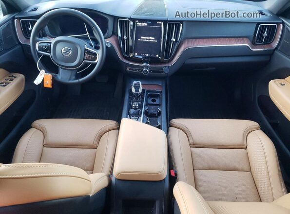 YV4H60DM7R1829649 2024 VOLVO XC60 White Առջևի վահանակի տեսք