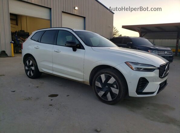 YV4H60DM7R1829649 2024 VOLVO XC60 White Առջևի աջ