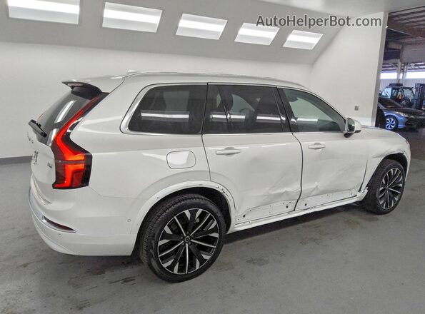 YV4H60PB9S1377669 2025 VOLVO XC90 Белый Задняя правая четверть