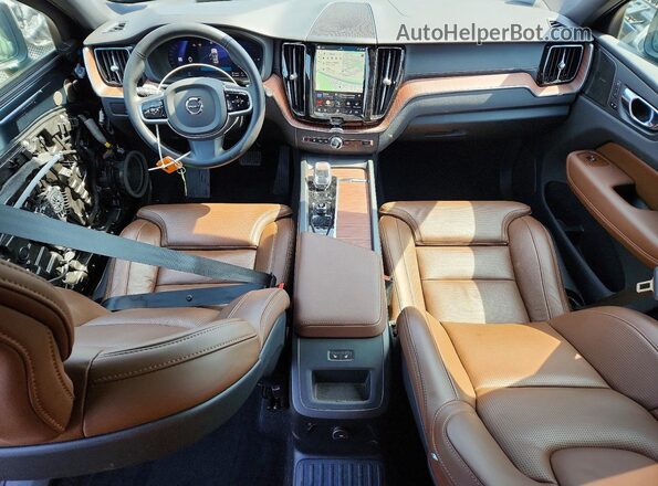 YV4H60RM4S1101995 2025 VOLVO XC60 Черный Вид панели приборов