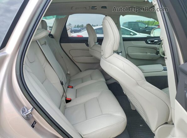 YV4L12RA7P1319270 2023 VOLVO XC60 Бежевый Вид задней части салона