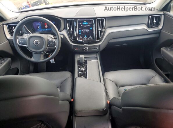 YV4L12RK8R1933935 2024 VOLVO XC60 Silver Vista del salpicadero