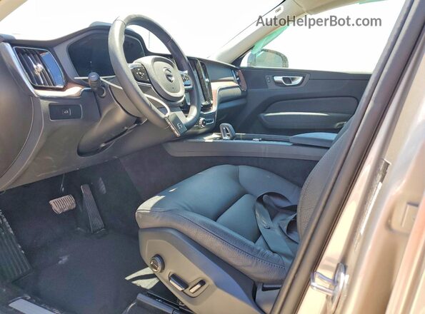 YV4L12RL0R1933551 2024 VOLVO XC60 Бежевый Вид салона спереди