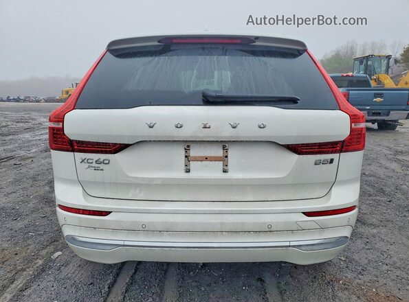 YV4L12RN4P1336210 2023 VOLVO XC60 White Вид ззаду