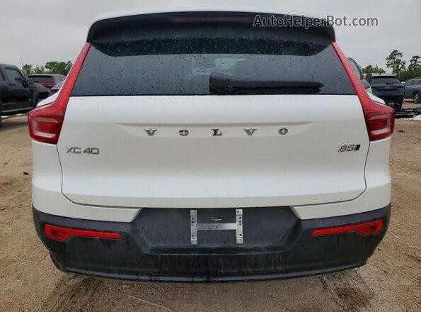 YV4L12UC0T2700326 2026 VOLVO XC40 Белый Вид сзади